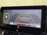 バックモニターも装備しております。バックギアに入れるとナビ画面に車の後方が映し出されます。これで後方確認も安心!