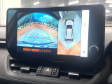 【パノラミックビューモニター】専用のカメラにより、上から見下ろしたような視点で360度クルマの周囲を確認することができます☆死角部分も確認しやすく、狭い場所での切り返しや駐車もスムーズに行えます。