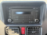 CD・ラジオチューナー付きで納車後すぐに便利にご利用いただけます(^^)/