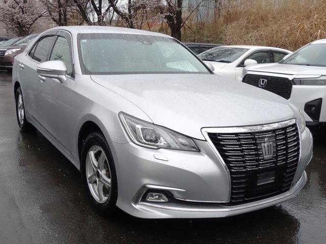 クラウン 2.5 ロイヤルサルーンG i-Four 4WD 