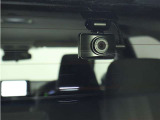 リヤ用ドライブレコーダー装備!これがあれば、相手方が危険運転をしてきた場合などでも客観的に証明でき、事故や事件の直接的な証拠の確保にも生り得ます。