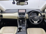 NX 300h バージョンL 本革シート 修復歴無し