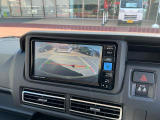 嬉しい純正フルセグナビ、バックカメラがついているので後方確認も安心ですね(^^♪