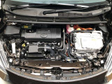 エンジンルームの隅々まで、まるごとクリーニング済みです。見えない所まで、「まるごとクリーニング」で、とてもピカピカです。