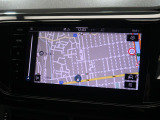タッチスクリーンを採用。従来のナビゲーションシステムの域を超える、車両を総合的に管理するインフォテイメントシステムです。