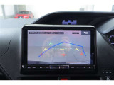 バックガイドモニターで、後方を確認しながら安心して駐車することができます。運転初心者も熟練者も必須の機能ですよ!