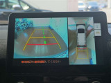 【全周囲カメラ】まるで上から車を見ている様に移ります☆縦列駐車や幅寄せ時に大活躍♪
