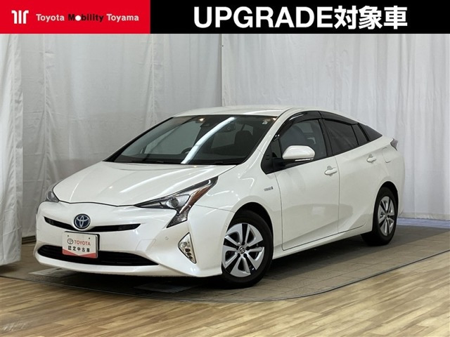 トヨタ プリウス 