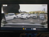 空から見下ろすような視点で、スムーズな駐車と安全確認をサポートする「アラウンドビューモニター」付です。