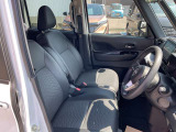 運転席まわりは、使用感も少なく良好な状態です。