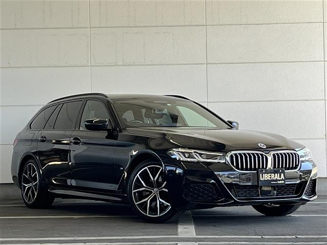 5シリーズツーリング 523d xドライブ Mスポーツ 4WD 本革シート