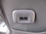 運転席・助手席シートバックには、USB外部入力端子がついています。