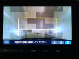 バックカメラの画像です。ガイドラインがスムースな車庫入れをサポートいたします!車庫入れの安心感がアップしますね☆