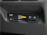 ◆視界広々で非常に運転しやすくロングドライブでも疲れを感じさせないすっきりとまとまったインパネ周りです。