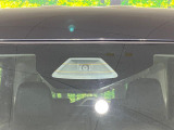 【スズキ セーフティサポート】走行中に前方の車両等を認識し、衝突しそうな時は警報とブレーキで衝突回避と被害軽減をアシスト。より安全にドライブをお楽しみいただけます。