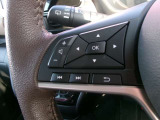 ステアリングスイッチ付きです♪ハンドルから手を放さずにオーディオ操作やメーターディスプレイ操作ができるので、安全です!