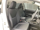 外見だけでなく、室内の状態も大事ですよね。こちらのクルマは、もちろん簡易クリーニングします!納車前にはキレイな状態でお渡し致します。