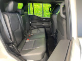 後部座席も気になるようなキズ・汚れやへたり等、大きなダメージはなく、良好な状態です。