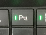 【障害物センサー】センサーが周辺の障害物を検知。音とディスプレー表示で障害物との距離をお知らせし、ドライバーに注意を促します!
