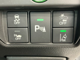 車がカーブの外側へ膨らんだり内側へ巻き込んだりする挙動を防止する横滑り防止装置、車両接近通報装置、障害物センサー、万が一の時にあると心強いホンダセンシング機能-衝突軽減ブレーキ・路外逸脱抑制機能です!