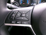 ステアリングスイッチ装備!オーディオ操作等もスマートに♪