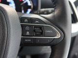 レーダークルーズコントロール(全車速追従機能付)付きです。車速に応じて追従支援してくれるので、ロングドライブも快適です。詳細は販売店スタッフまでおたずねください。