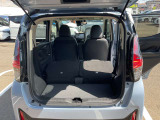ラゲッジルームです。後席を倒せば大きな荷物も積み込み可能です。