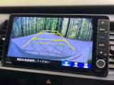 【バックカメラ】駐車時に後方がリアルタイム映像で確認できます。大型商業施設や立体駐車場での駐車時や、夜間のバック時に大活躍!運転スキルに関わらず、今や必須となった装備のひとつです!