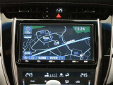 純正ナビ9型(NSZT-Y68T)を装備。タッチパネル式で使いやすく、お出かけもラクラクです。