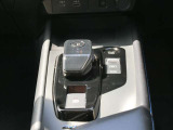 e-POWERならではのシフトレバーで、バックやドライブなどの切り替えがラクラクです!