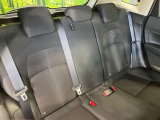 後部座席も気になるようなキズ・汚れやへたり等、大きなダメージはなく、良好な状態です。
