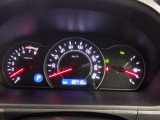 とっても見やすいメーターです。夜間時はラグジュアリーな気分にさせてくれる照明が魅力ですので、夜のドライブも楽しみになりますよ♪