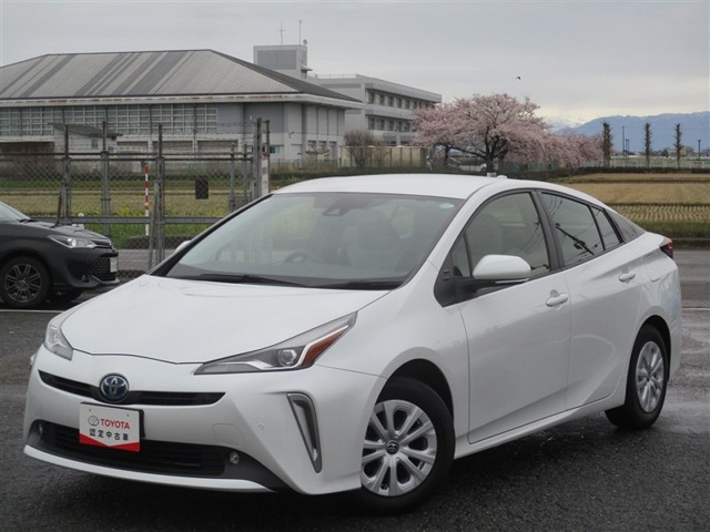 トヨタ プリウス 
