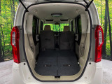 後席を格納すると、これだけの広さが!シーンに合わせたシートアレンジで、大きな荷物も積むことが出来ます♪