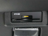 ETC2.0を装着しておりますので高速道路の料金所をスムーズに通過出来ます。土日祝日割引きや深夜割等のメリットもございます。