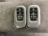 便利なスマートキー2個付きです。