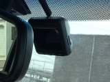まさかの時のためにドライブレコーダー装着しています。一定時間画像を自動保存できるので安心です。