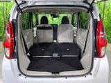 後席を格納すると、これだけの広さが!シーンに合わせたシートアレンジで、大きな荷物も積むことが出来ます♪