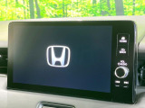 【9インチ ホンダコネクトディスプレイ】視認性の高い大画面ディスプレイでナビの使用や、お持ちのスマートフォンと連携したbluetoothでの音楽再生が可能です♪