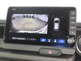 バックをするとき自動でリアの様子が映る『リアカメラ』付き! ナビ画面で確認しながらバックができますから安心ですね。でも、目視も大切ですよ!安全第一でお願いします!