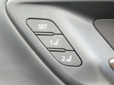 運転席のシートポジションを記憶・再現できるメモリー機能を搭載しています。