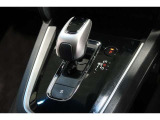 扱いやすい位置に配置されたフロアオートマチックです☆CVTを採用で滑らかでスムーズな走りが楽しめますよ♪