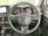 ステアリングも使用感が少なく、きれいな状態となっております♪