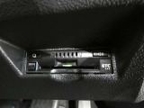 ビルトインタイプのETC車載機です。見た目もスマートで料金所通過もキャッシュレスです。