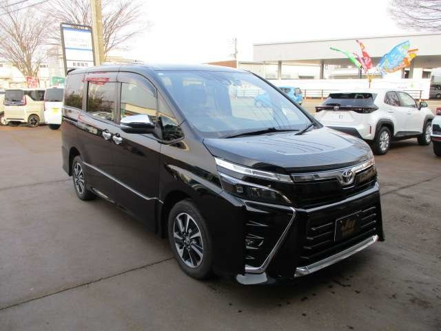 ヴォクシー 2.0 ZS 煌III 4WD 