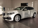 群馬BMWプレミアムセレクション前橋は認定中古車販売のスペシャリストとして品質へのこだわり、特に喫煙歴の無いだれもが気持ちよく購入検討いただける車両を展示しております。遠方からもお問い合わせください。
