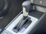 ■シフトレバー■動かしやすくかつ邪魔にならない位置に設置されています。