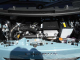 キレイなエンジンルームです。