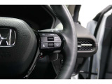 Hondaセンシングの機能のひとつ、アダプティブクルーズコントロール付!アクセルから足を離しても設定したスピードと前車との車間を保ち走行してくれます!車線維持もアシスト☆高速道路で疲労軽減ですね☆