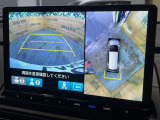【マルチビューカメラシステム】専用のカメラにより、上から見下ろしたような視点で360度クルマの周囲を確認することができます☆死角部分も確認しやすく、狭い場所での切り返しや駐車もスムーズに行えます。